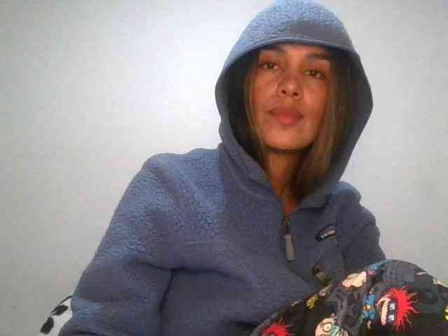 JuanaBrunette webcam