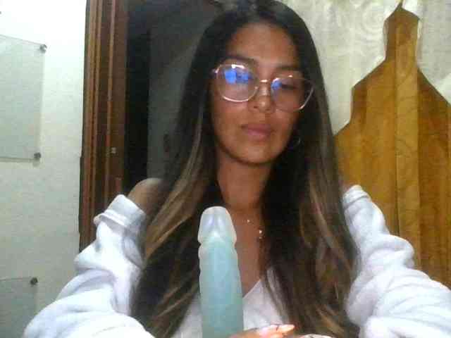 JuanaBrunette