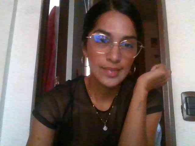 JuanaBrunette