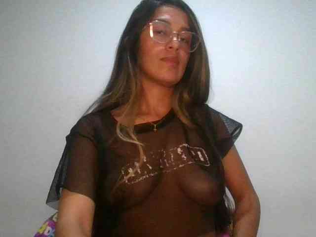 JuanaBrunette webcam