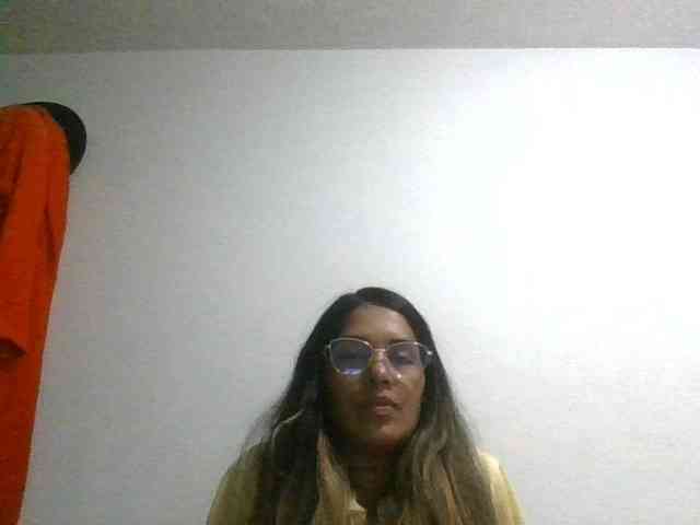 JuanaBrunette webcam