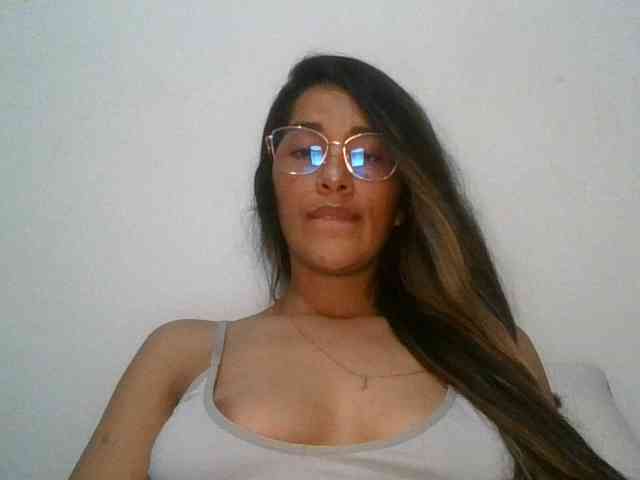 JuanaBrunette