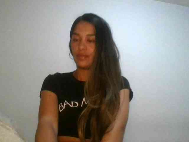 JuanaBrunette webcam