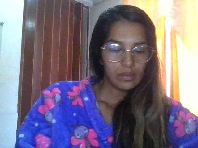 JuanaBrunette webcam