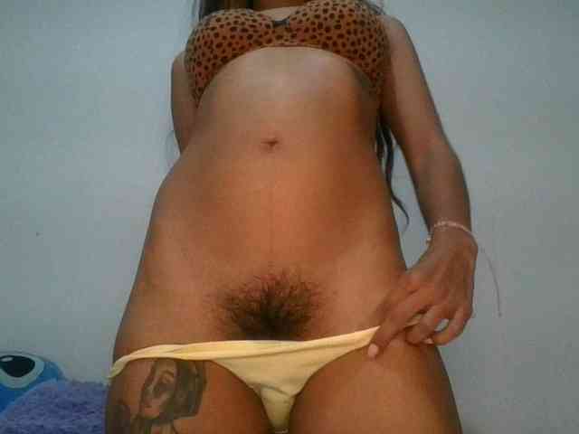 JuanaBrunette webcam