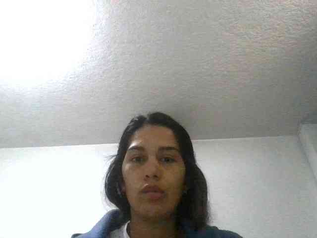 JuanaBrunette webcam