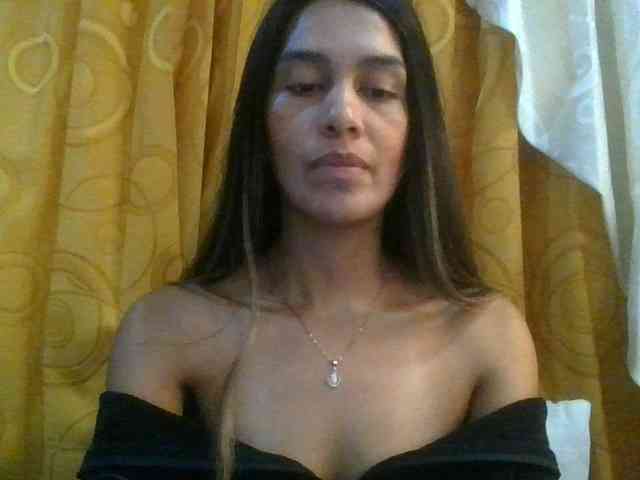 JuanaBrunette