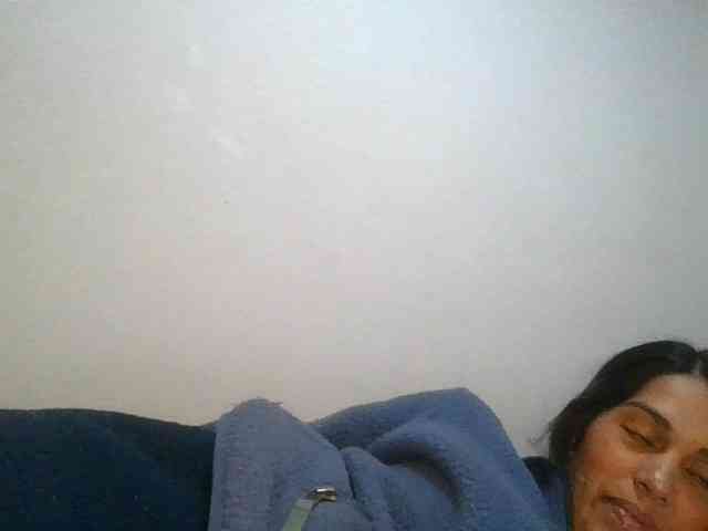 JuanaBrunette webcam