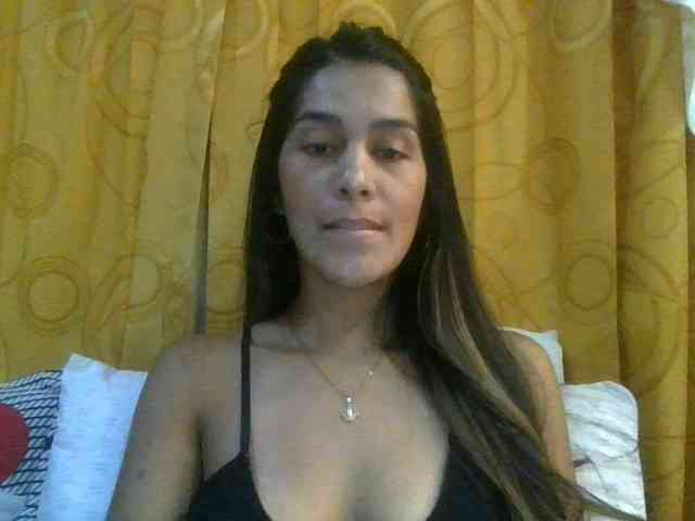 JuanaBrunette