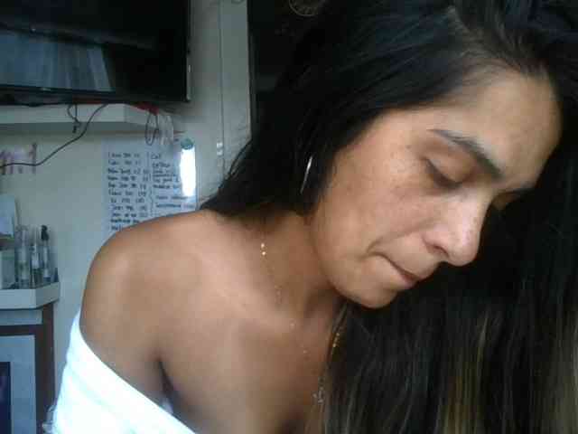 JuanaBrunette webcam