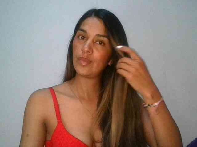 JuanaBrunette