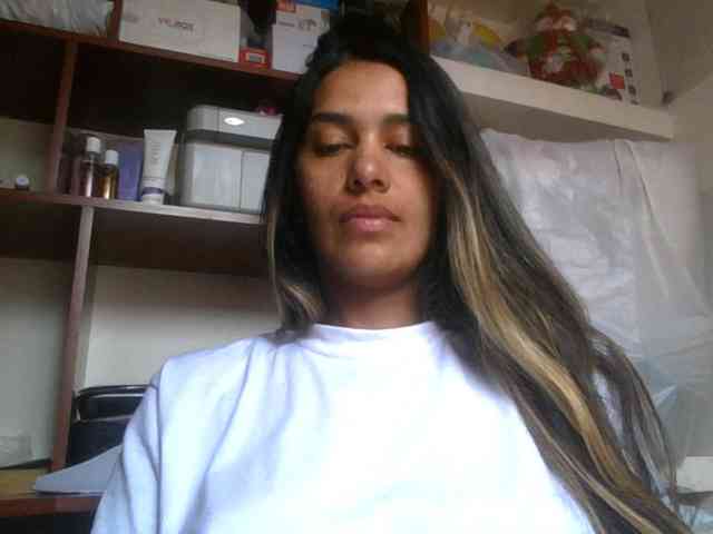 JuanaBrunette