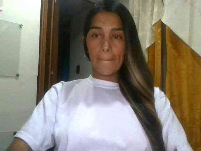 JuanaBrunette