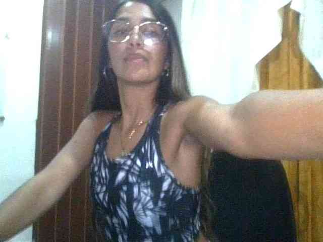 JuanaBrunette