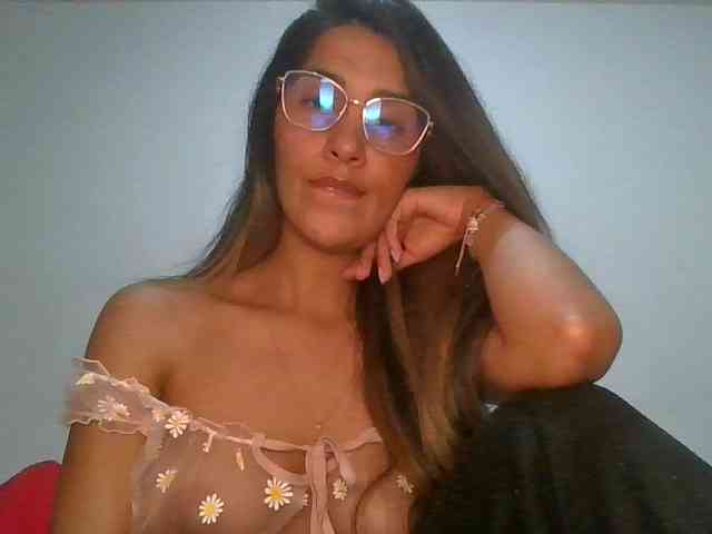 JuanaBrunette