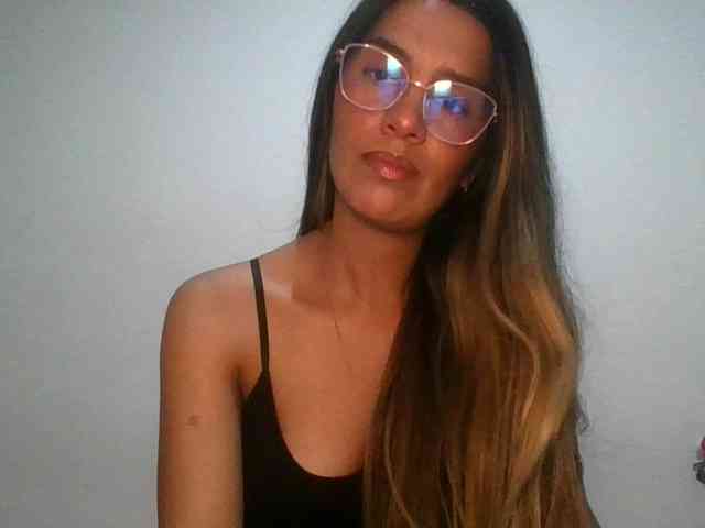 JuanaBrunette webcam