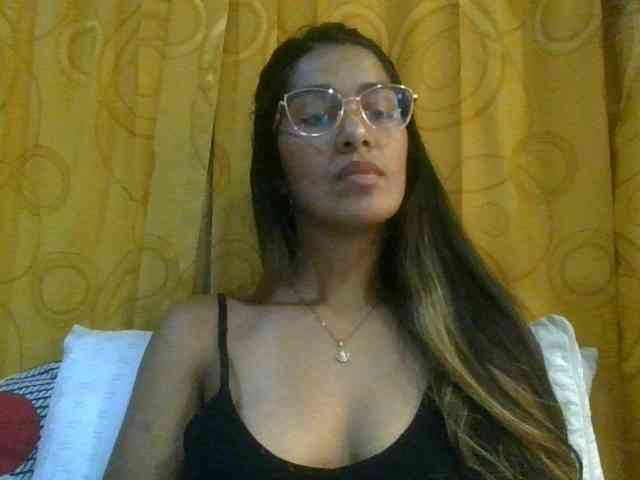 JuanaBrunette