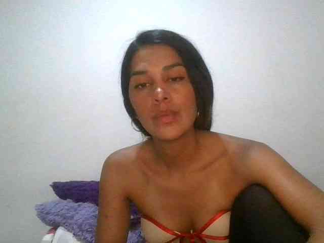 JuanaBrunette
