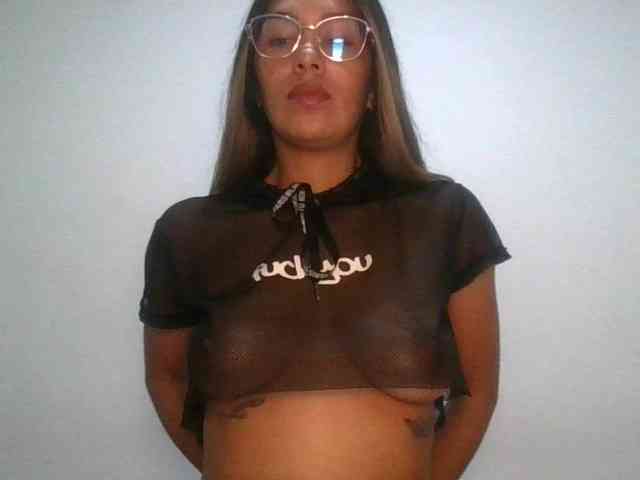 JuanaBrunette webcam