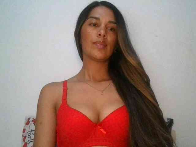 JuanaBrunette