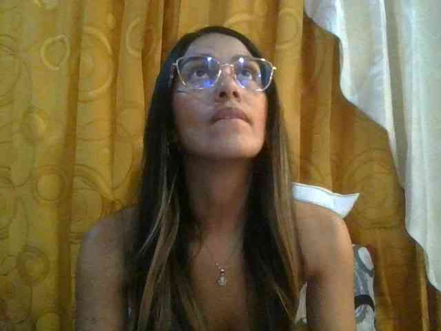 JuanaBrunette