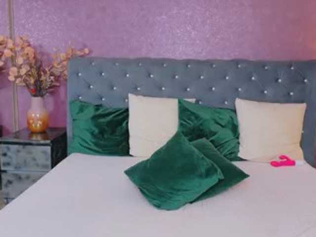 CarlaReys live cam preview