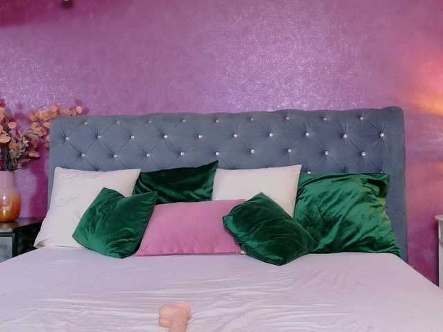 CarlaReys live cam