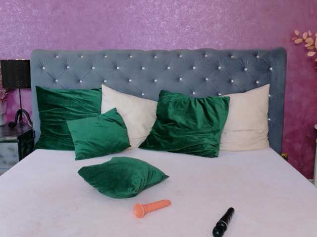 CarlaReys's BongaCams show and profile