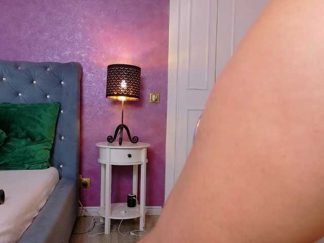 CarlaReys live cam on BongaCams