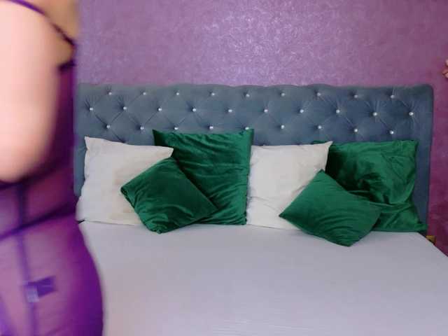 CarlaReys's BongaCams show and profile