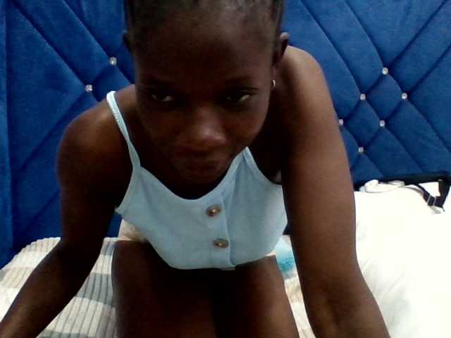 Afribebz live cam on BongaCams