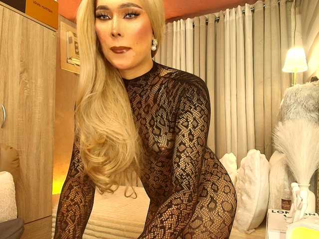 Miss_avacroft live webcam show