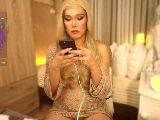 Miss-avacroft Sex Cam Show
