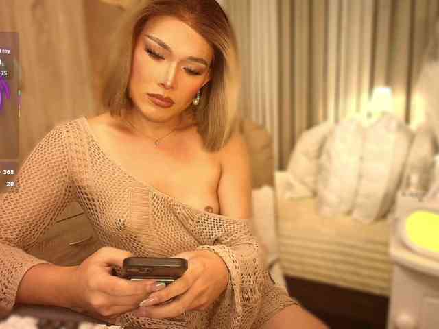 Miss-avacroft Sex Cam Show