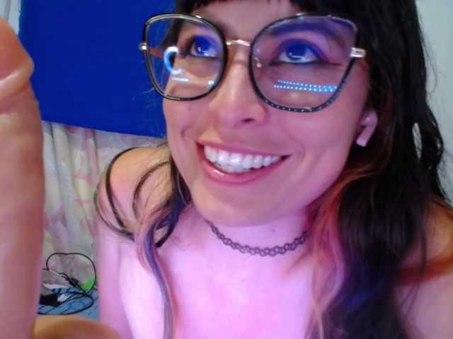 alexandra-94 live cam on BongaCams