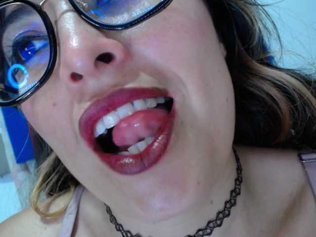 alexandra-94 live cam on BongaCams