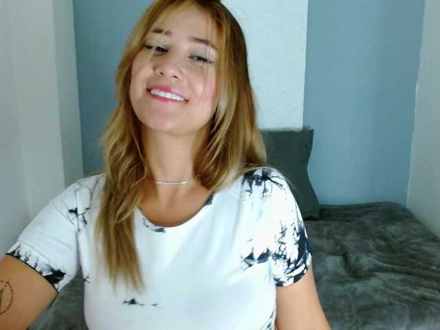 carlabeer live cam on BongaCams