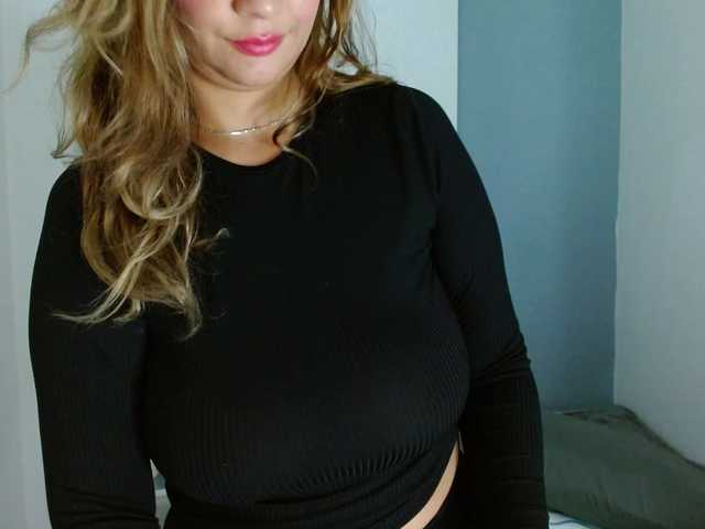 carlabeer live cam on BongaCams