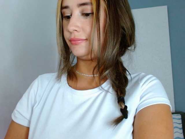carlabeer live cam on BongaCams