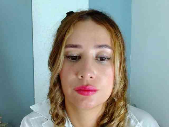 carlabeer Live Webcam on BongaCams