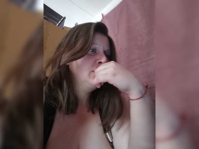 Martovskaya live cam on BongaCams