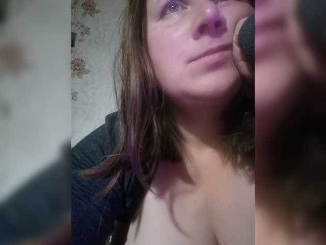 Martovskaya live cam on BongaCams