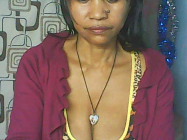 Cute0403 live cam on BongaCams