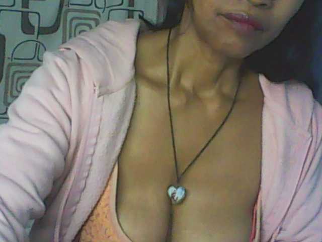 Cute0403 live cam on BongaCams