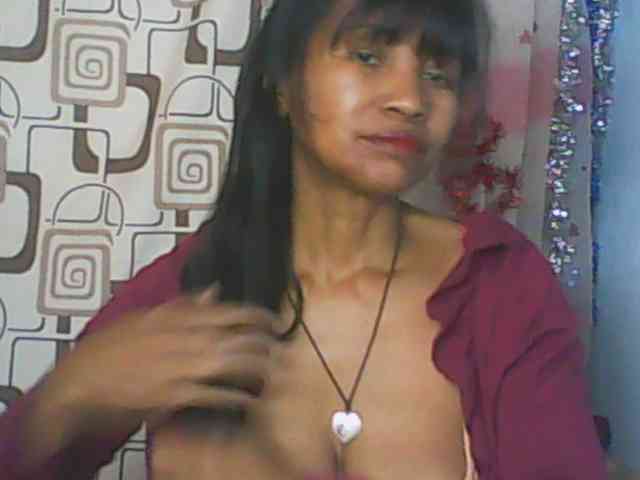 Cute0403 webcam