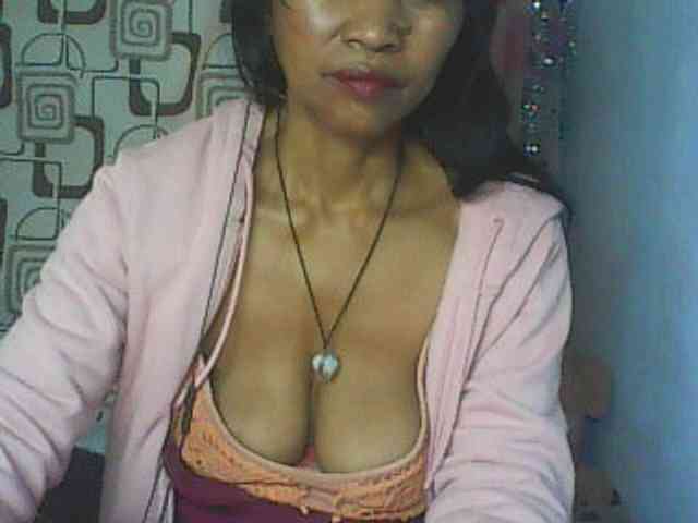 Cute0403 webcam