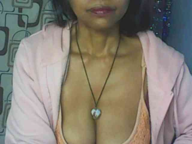 Cute0403 webcam