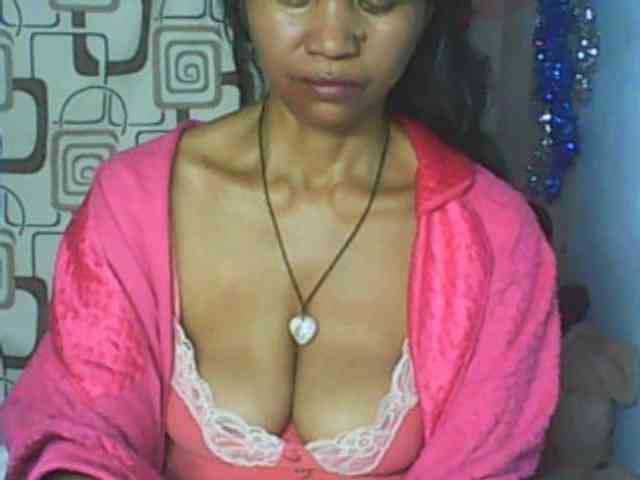 Cute0403 webcam