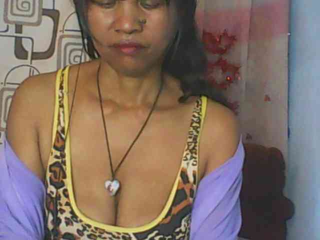 Cute0403 webcam