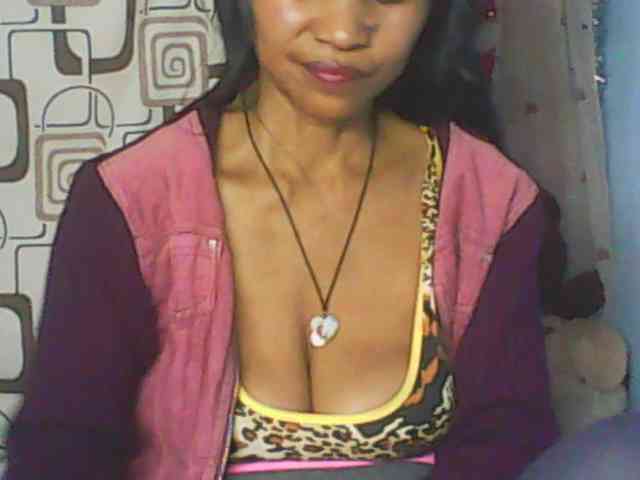 Cute0403 webcam